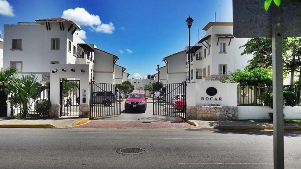 Apartamento en Fraccionamiento Privado 6 personas con piscina cerca de la Playa Playa del Carmen Exterior foto